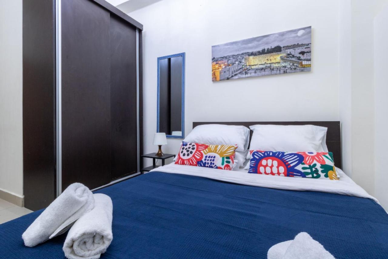 Nhe Machne Yehuda Apartments Yerusalem Bagian luar foto