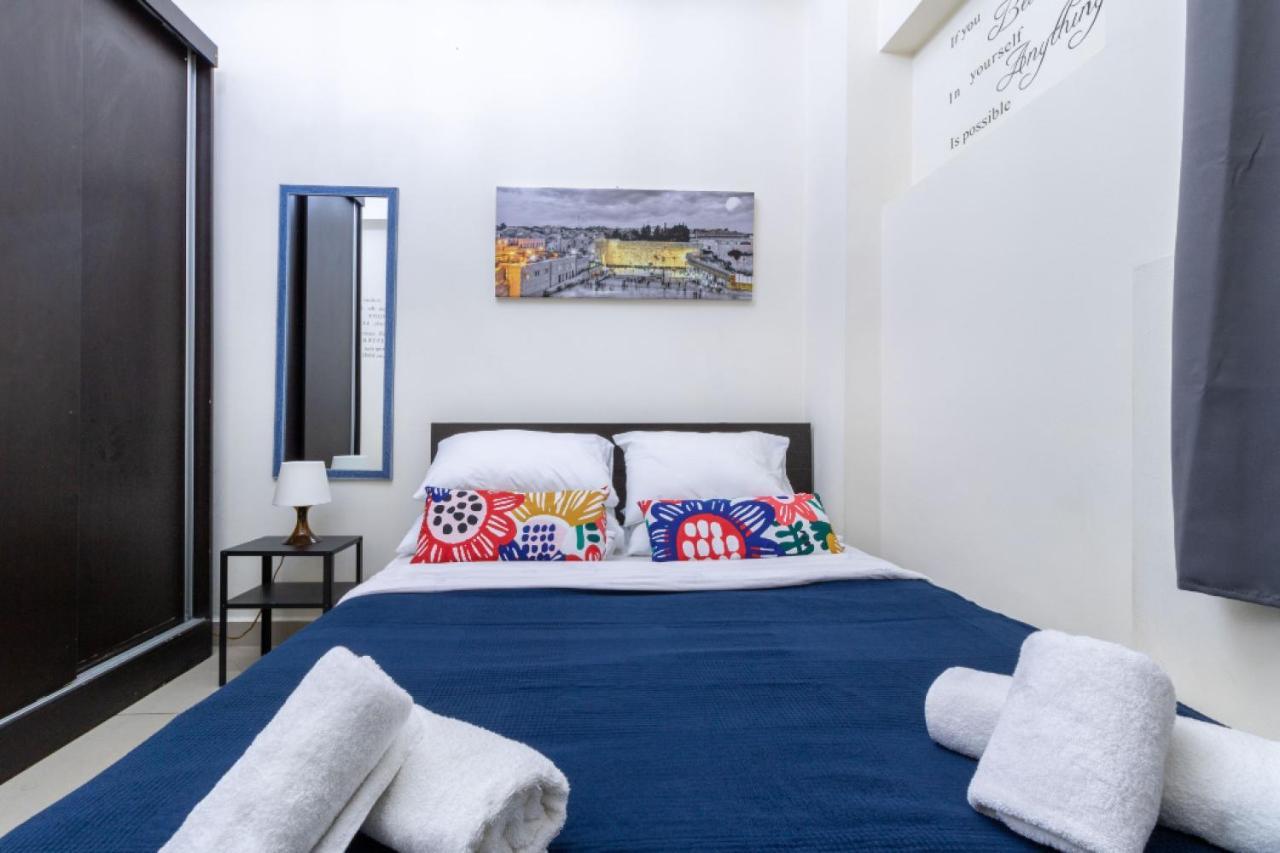 Nhe Machne Yehuda Apartments Yerusalem Bagian luar foto
