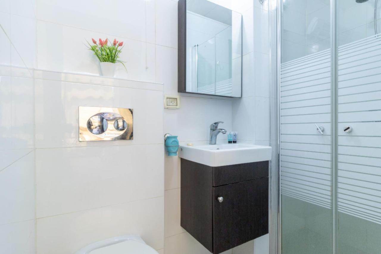 Nhe Machne Yehuda Apartments Yerusalem Bagian luar foto